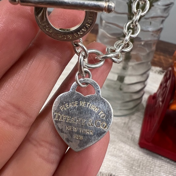 Heart Tag Toggle Necklace - Picture 3 of 14